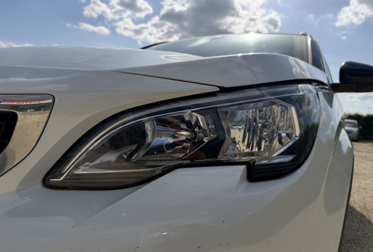 Peugeot 3008 1.5 BLUEHDI 130 ALLURE BVM6