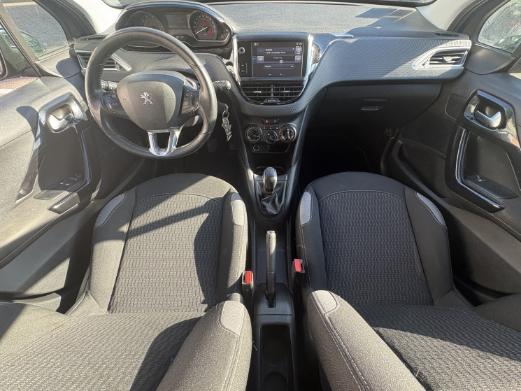 Peugeot 208 1.2 PureTech 82 ch Style / Première main / Suivi complet / Distribution Embrayage OK
