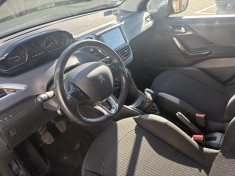 Peugeot 208 1.2 PureTech 82 ch Style / Première main / Suivi complet / Distribution Embrayage OK