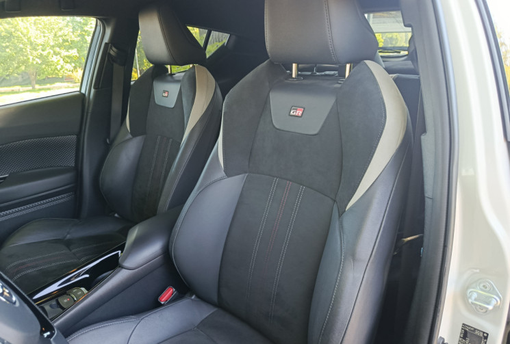 Toyota C-HR 1.8 VVT-i GR SPORT 122 HSD / Boîte Auto / Entretien Full Toyota / 1ERE MAIN