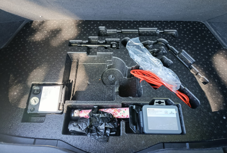 Toyota C-HR 1.8 VVT-i GR SPORT 122 HSD / Boîte Auto / Entretien Full Toyota / 1ERE MAIN