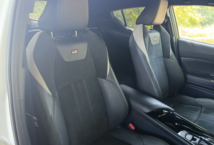 Toyota C-HR 1.8 VVT-i GR SPORT 122 HSD / Boîte Auto / Entretien Full Toyota / 1ERE MAIN