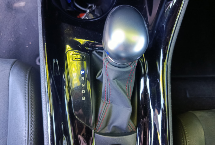 Toyota C-HR 1.8 VVT-i GR SPORT 122 HSD / Boîte Auto / Entretien Full Toyota / 1ERE MAIN