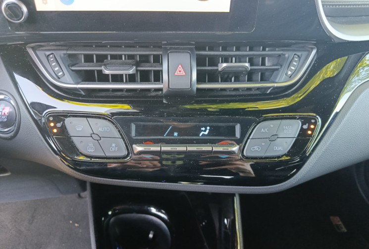 Toyota C-HR 1.8 VVT-i GR SPORT 122 HSD / Boîte Auto / Entretien Full Toyota / 1ERE MAIN