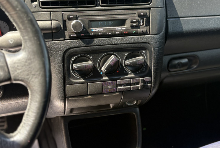 Volkswagen Golf III 3 Cabriolet 1.8 90cv BON JOVI / Révisée avec distribution neuve / 