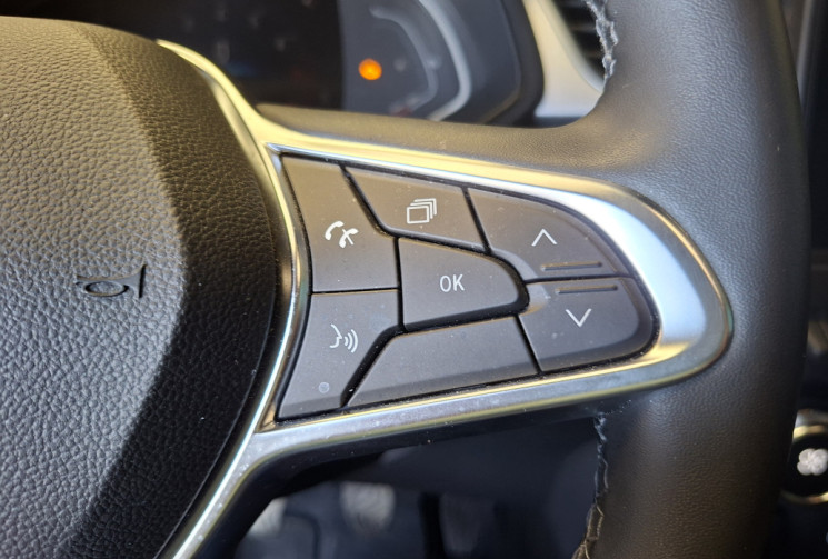 Renault Captur 1.3 TCE 140 MILD HYBRIDE TECHNO