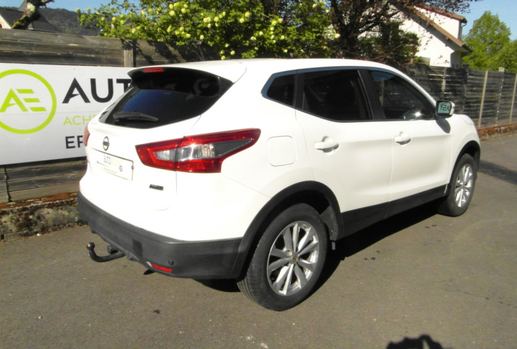 Nissan Qashqai QASHQAI 1.5 DCI 110 CONNECT EDITION TOIT PANO ATTELAGE