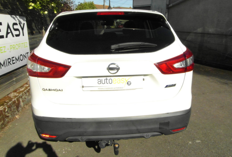 Nissan Qashqai QASHQAI 1.5 DCI 110 CONNECT EDITION TOIT PANO ATTELAGE