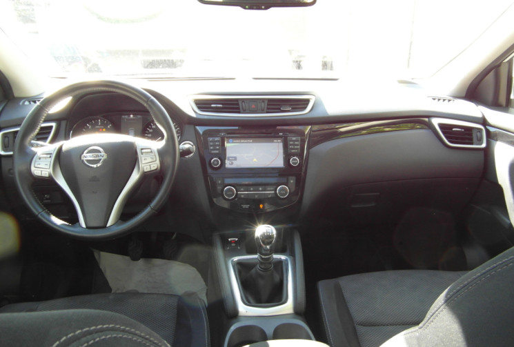 Nissan Qashqai QASHQAI 1.5 DCI 110 CONNECT EDITION TOIT PANO ATTELAGE