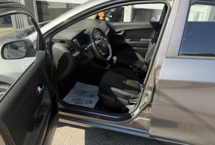 Kia Picanto PHASE 2 5P 1.0 MPi 12V Clim - économique et fiable