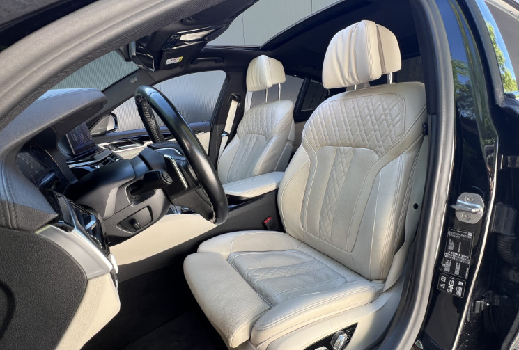 BMW Série 5 540d xDrive 320 BVA8 M Sport / Harman Kardon / Toit Ouvrant / Suspension Adaptative /HUD