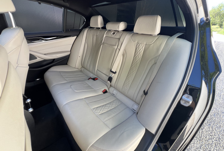 BMW Série 5 540d xDrive 320 BVA8 M Sport / Harman Kardon / Toit Ouvrant / Suspension Adaptative /HUD