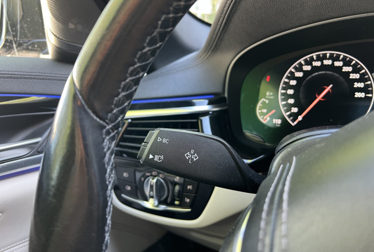 BMW Série 5 540d xDrive 320 BVA8 M Sport / Harman Kardon / Toit Ouvrant / Suspension Adaptative /HUD