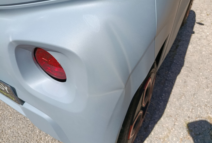 Citroën Ami  - 5.400 km - 1ère Main - Toit Pano. - Révision faite  - Pack déco Rouge