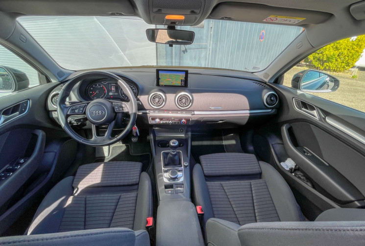 Audi A3 SPORTBACK Série 3 Phase 2 Sportback 1.5 TFSI 16V S&S 150 cv SPORT 