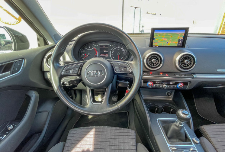 Audi A3 SPORTBACK Série 3 Phase 2 Sportback 1.5 TFSI 16V S&S 150 cv SPORT 