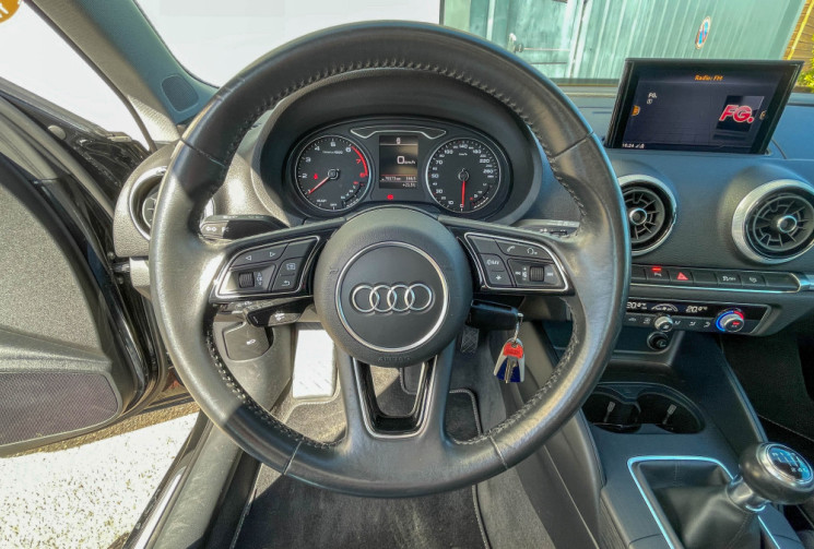 Audi A3 SPORTBACK Série 3 Phase 2 Sportback 1.5 TFSI 16V S&S 150 cv SPORT 