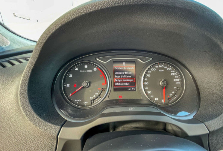 Audi A3 SPORTBACK Série 3 Phase 2 Sportback 1.5 TFSI 16V S&S 150 cv SPORT 