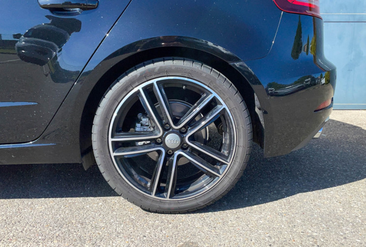 Audi A3 SPORTBACK Série 3 Phase 2 Sportback 1.5 TFSI 16V S&S 150 cv SPORT 