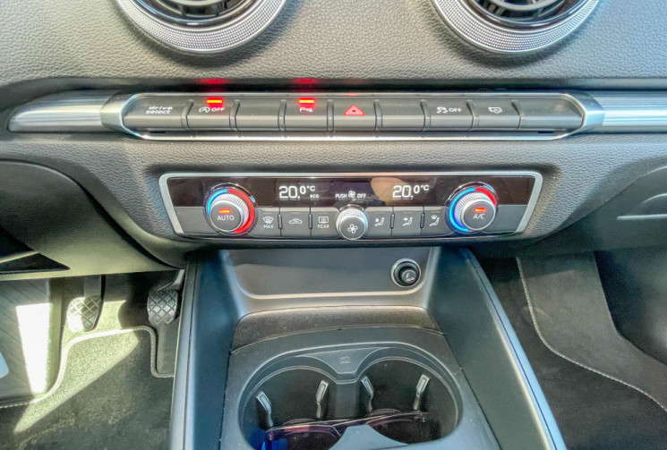 Audi A3 SPORTBACK Série 3 Phase 2 Sportback 1.5 TFSI 16V S&S 150 cv SPORT 