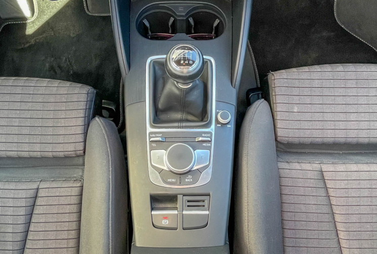 Audi A3 SPORTBACK Série 3 Phase 2 Sportback 1.5 TFSI 16V S&S 150 cv SPORT 