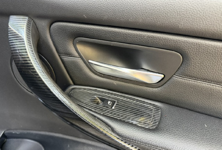 BMW Série 3 Lounge + 2.0 190 cv / caméra d’intersection / cuir / affichage tête haute / 