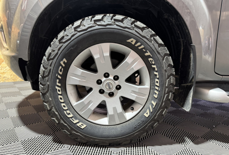 Nissan Navara 2.3 dCi GARANTIE 1 AN Double Cab 4WD 190 cv