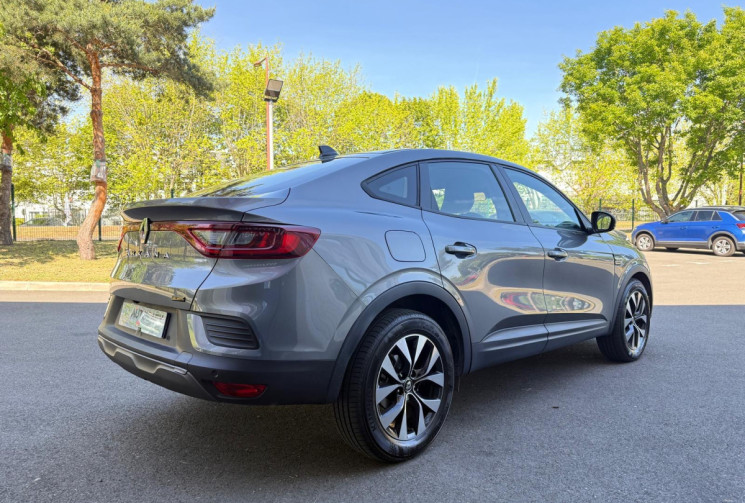 Renault Arkana 1.6 E TECH 145 EVOLUTION EDC 23