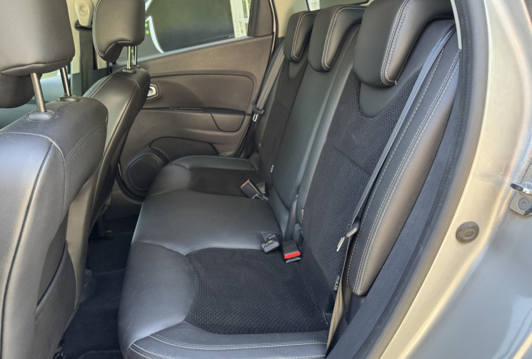 Renault CLIO ESTATE IV INTENS 1.5 DCI 110 / Camera / GPS / Distri et entretien à jour / Garantie 6m