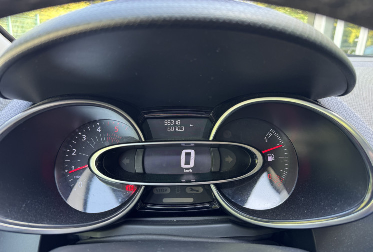 Renault CLIO ESTATE IV INTENS 1.5 DCI 110 / Camera / GPS / Distri et entretien à jour / Garantie 6m