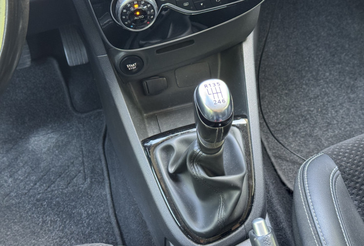 Renault CLIO ESTATE IV INTENS 1.5 DCI 110 / Camera / GPS / Distri et entretien à jour / Garantie 6m