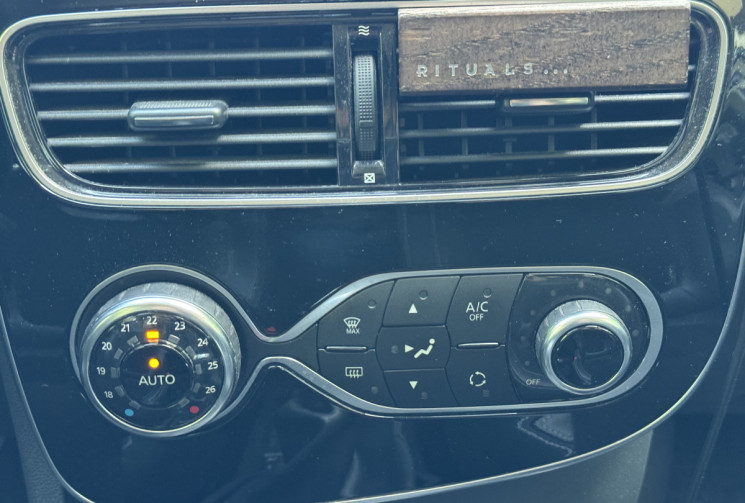 Renault CLIO ESTATE IV INTENS 1.5 DCI 110 / Camera / GPS / Distri et entretien à jour / Garantie 6m