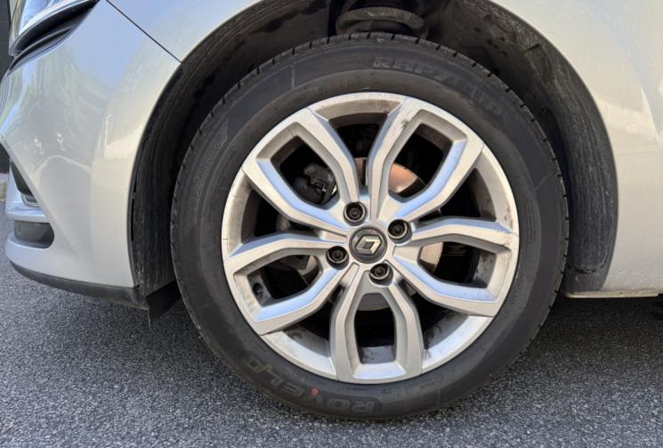 Renault CLIO ESTATE IV INTENS 1.5 DCI 110 / Camera / GPS / Distri et entretien à jour / Garantie 6m