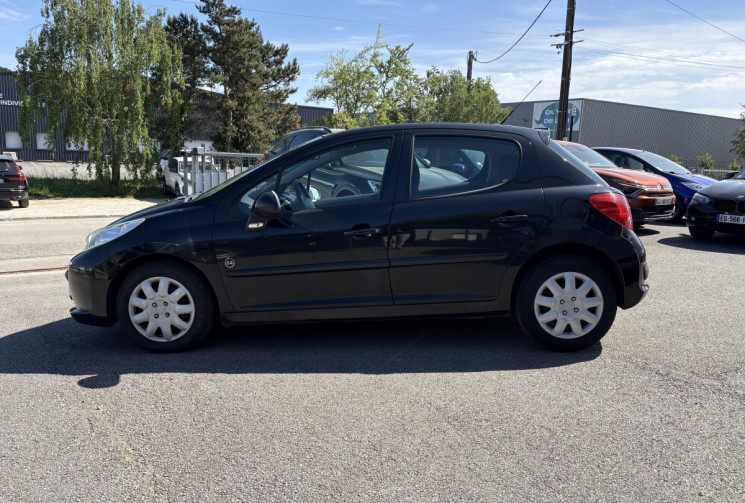 Peugeot 207 1.4 VTi 95 cv SERIE 64 