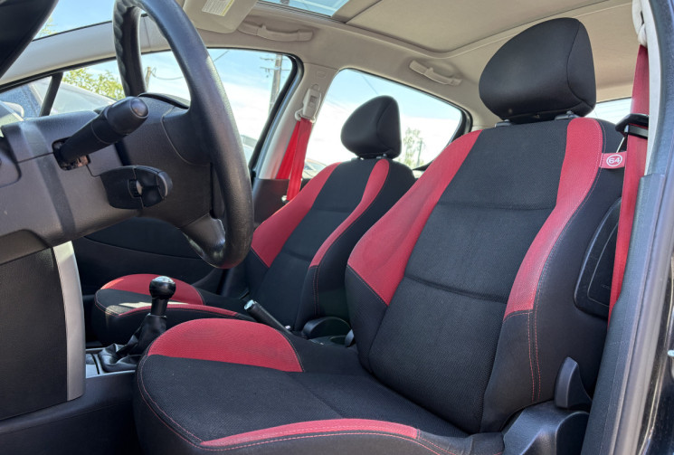 Peugeot 207 1.4 VTi 95 cv SERIE 64 