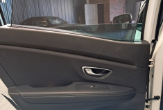 Renault Scénic IV  1.2 TCe 130 INTENS  - TOIT PANO HUD - SUIVI ENTRETIEN -