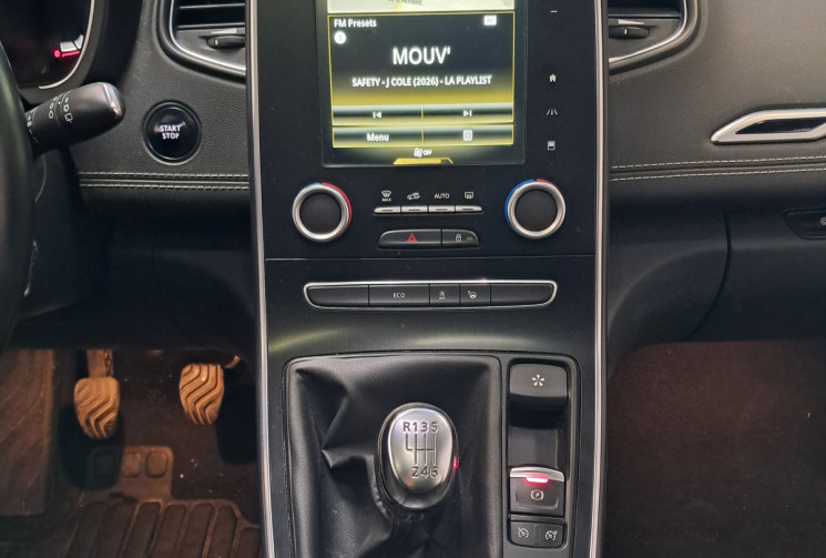 Renault Scénic IV  1.2 TCe 130 INTENS  - TOIT PANO HUD - SUIVI ENTRETIEN -