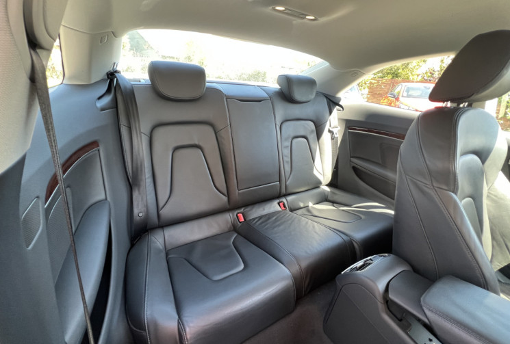 Audi A5 Quattro 3.2 FSi V6 24V 265cv Tiptronic Boîte auto