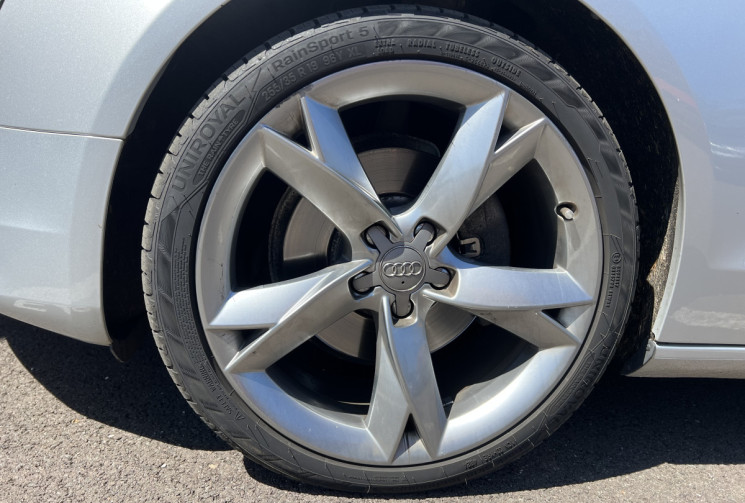 Audi A5 Quattro 3.2 FSi V6 24V 265cv Tiptronic Boîte auto