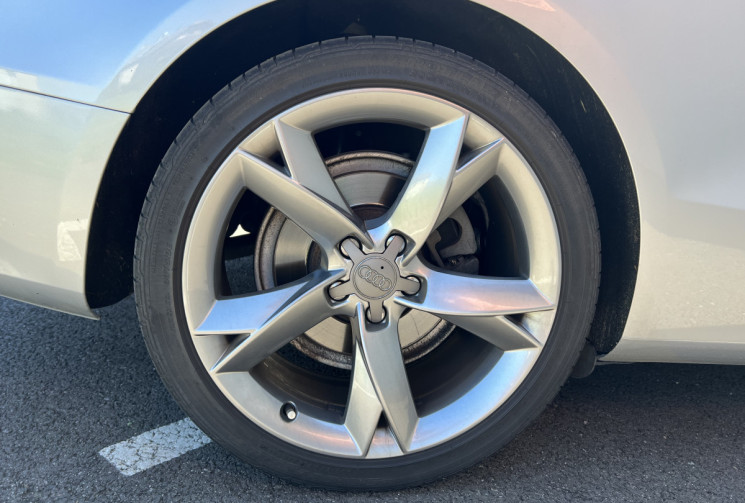 Audi A5 Quattro 3.2 FSi V6 24V 265cv Tiptronic Boîte auto