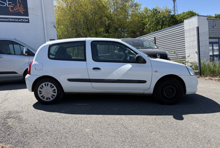 Renault Clio 1.2 i eco2 75 CV Campus Evolution 3 Portes 