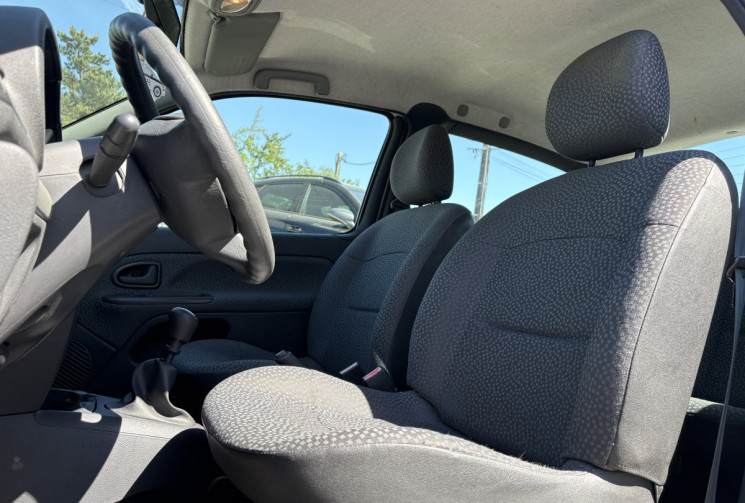 Renault Clio 1.2 i eco2 75 CV Campus Evolution 3 Portes 