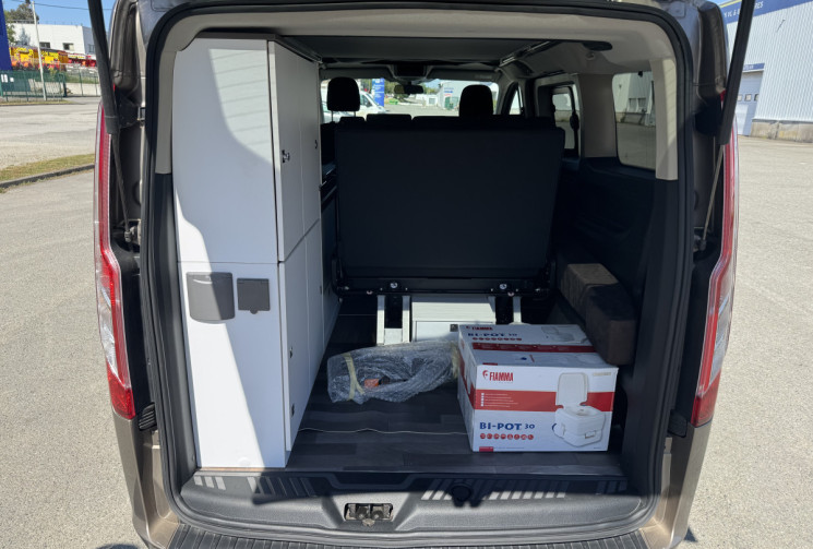 Ford TRANSIT CUSTOM KOMBI I 130 cv 2.0 EcoBlue KOSMO URBAN LAIKA - VAN AMENAGE