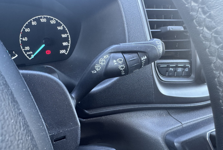 Ford TRANSIT CUSTOM KOMBI I 130 cv 2.0 EcoBlue KOSMO URBAN LAIKA - VAN AMENAGE