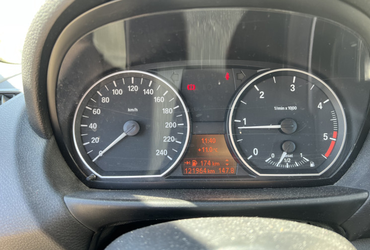 BMW Série 1 E81 118d 2.0 d 143cv