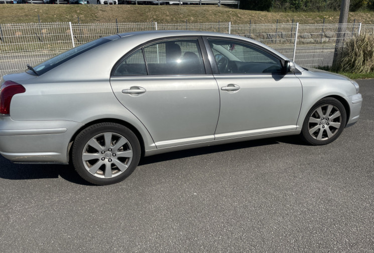 Toyota AVENSIS 2.2 D4-D 150 CV TECHNO