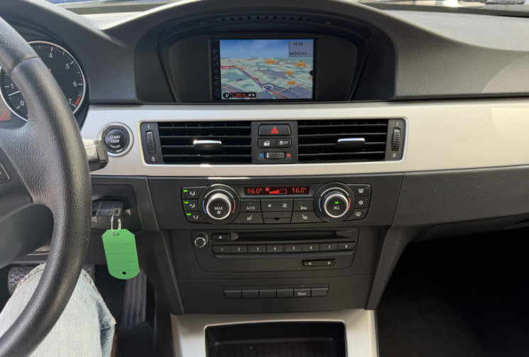 BMW SERIE 3 TOURING 318i 143 Confort - Suivi BMW complet