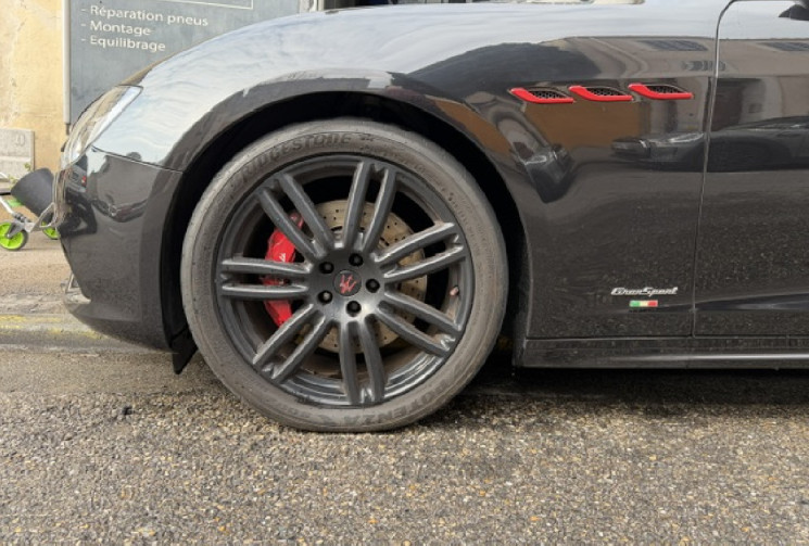 Maserati GHIBLI 3.0 D 24V 274 cv Boîte auto / VENTE A PRO UNIQUEMENT / Origine France  3eme main 