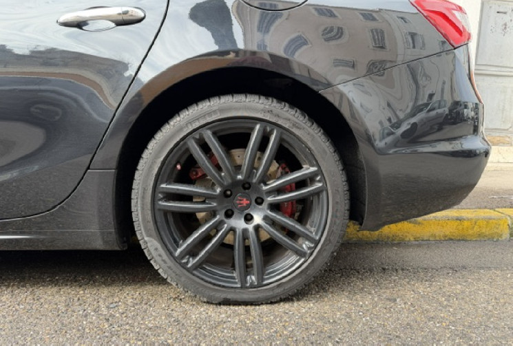 Maserati GHIBLI 3.0 D 24V 274 cv Boîte auto / VENTE A PRO UNIQUEMENT / Origine France  3eme main 