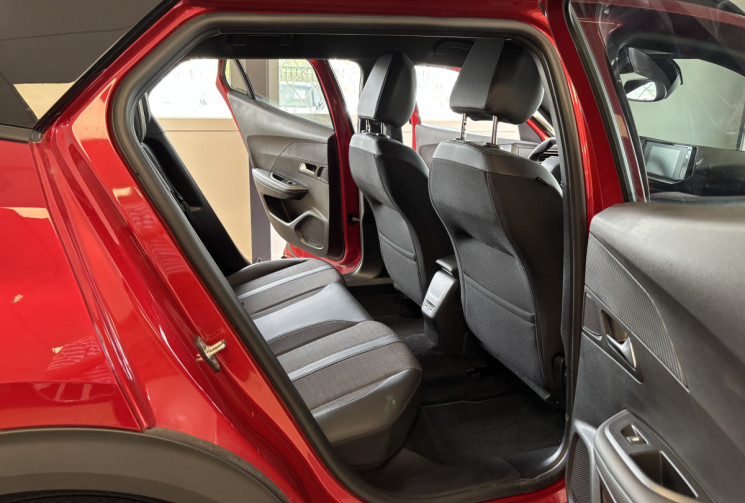 Peugeot 2008 1.5 BLUEHDI EAT8 130 ALLURE